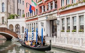 Hotel Papadopoli Venezia - MGallery Collection